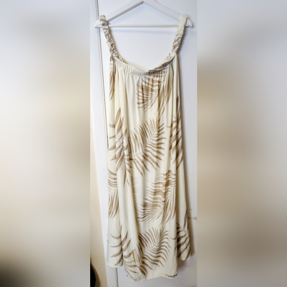BB Dakota by Steve Madden Cream And Grey Palm Down Maxi Dress Size S - Picture 5 of 16